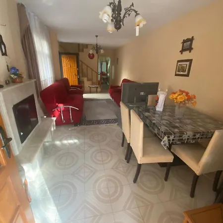 Villa Tripleks Yazlik 4 Özdere