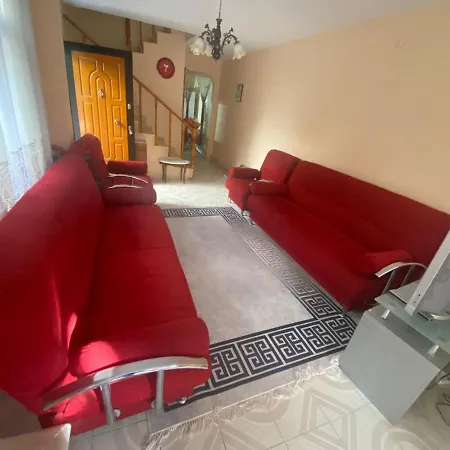 Βίλα Tripleks Yazlik 4 *